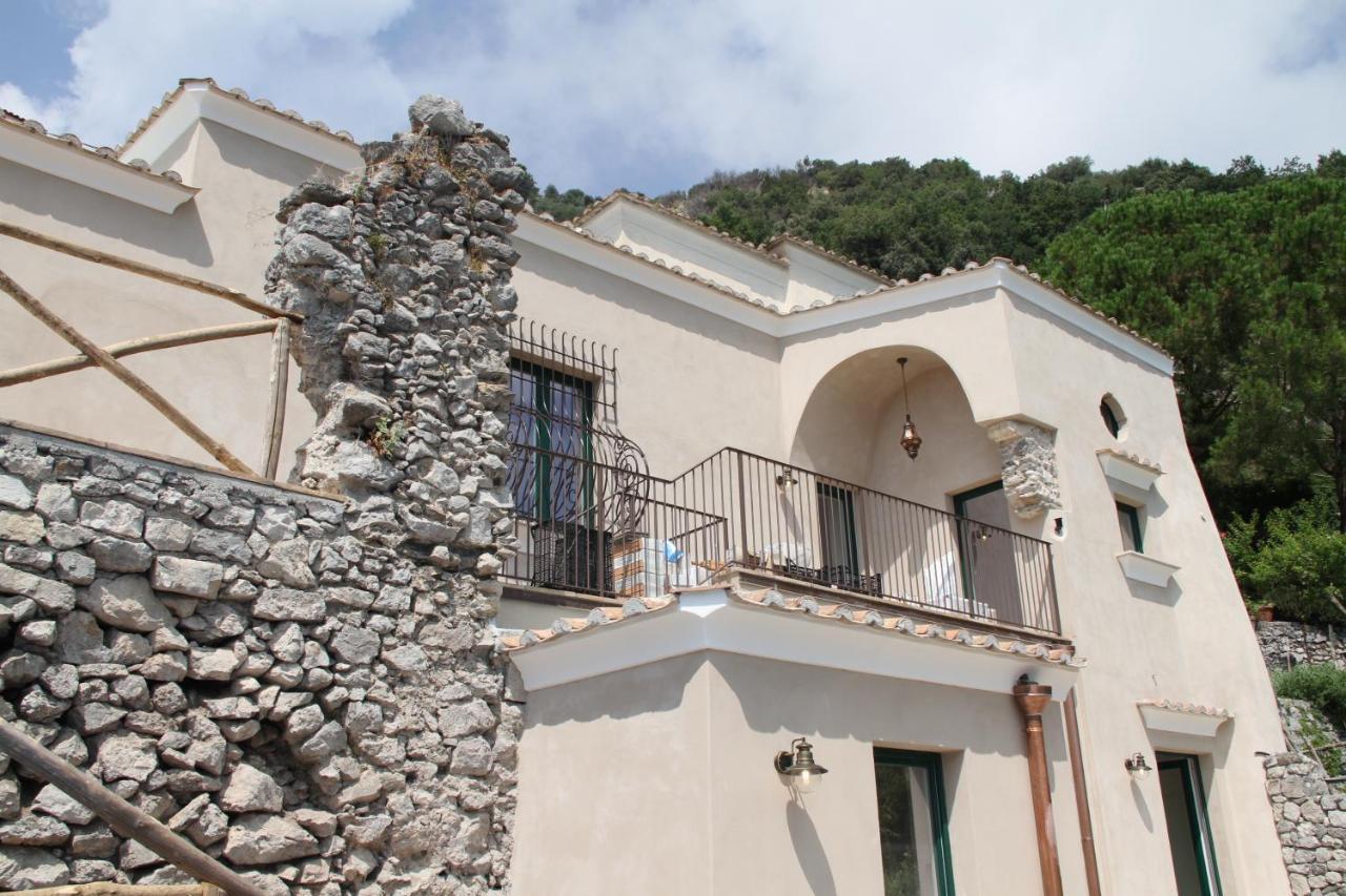 Villa Ami Скала Екстериор снимка
