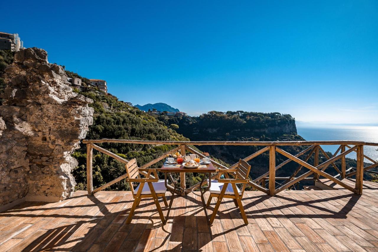 Villa Ami Скала Екстериор снимка