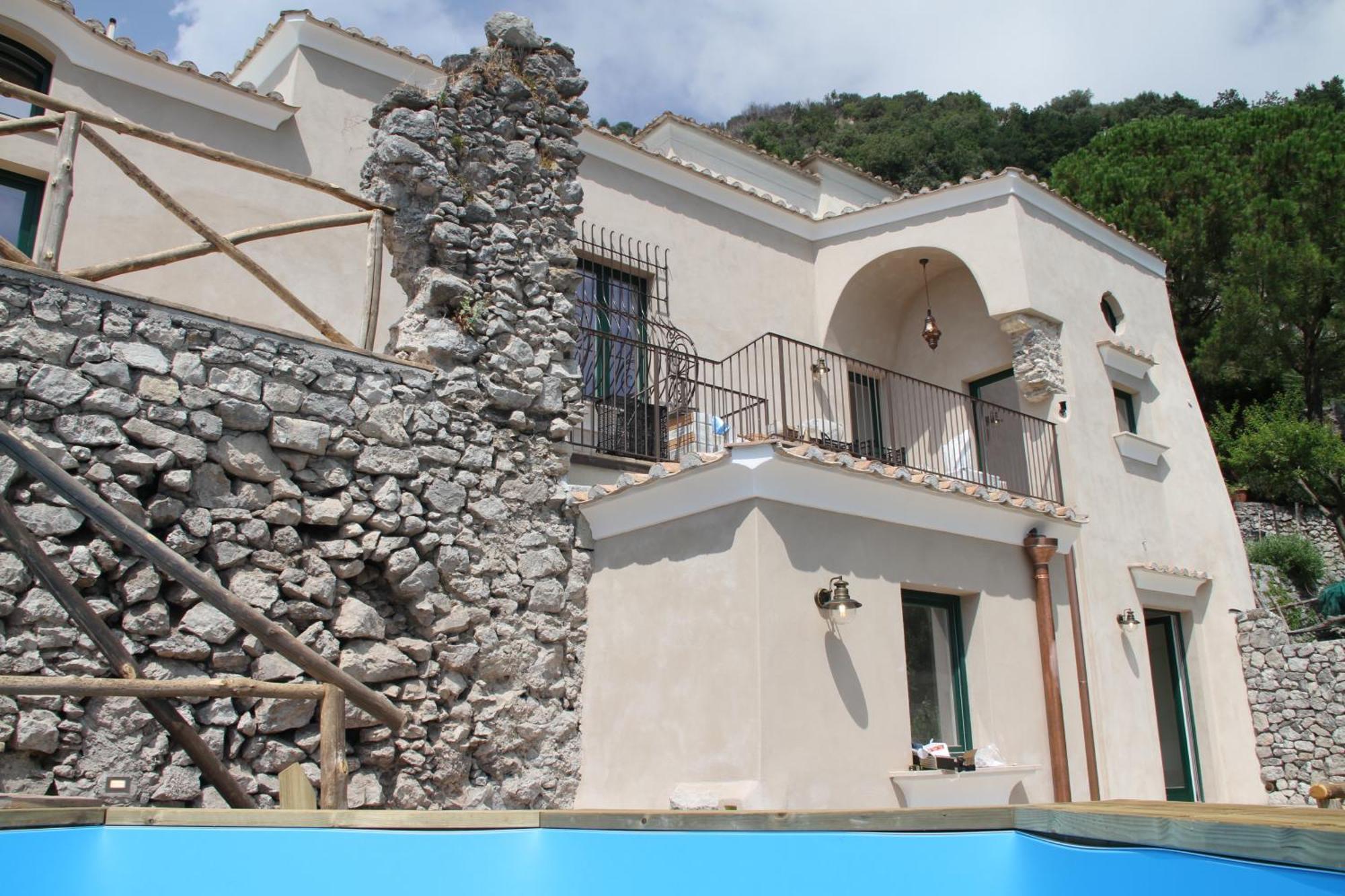 Villa Ami Скала Екстериор снимка