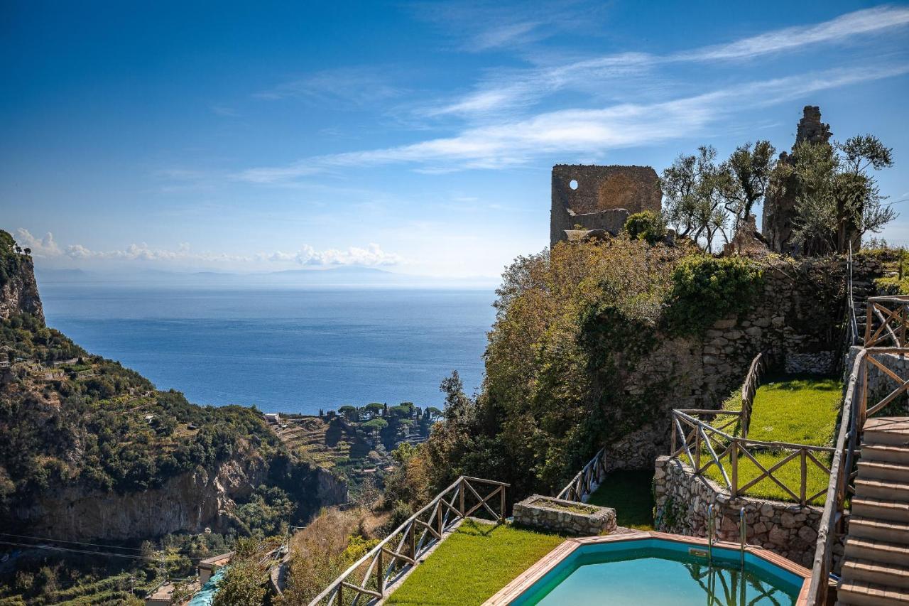 Villa Ami Скала Екстериор снимка